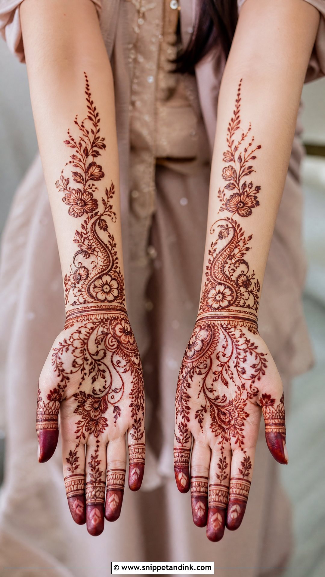 Bridal Mehndi Design For Short Hands - Snippet and Ink - 20 Bridal Mehndi Art Designs