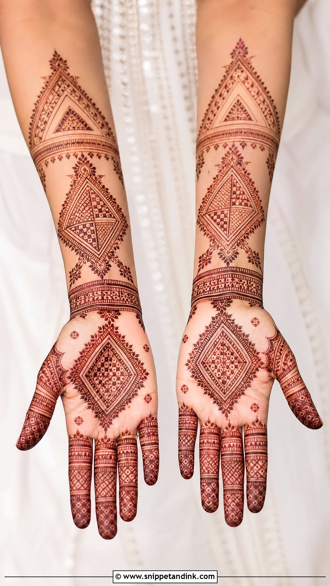 Bridal Moroccan Mehndi Design - Snippet and Ink - 20 Wedding Mehndi Designs Bridal Hands