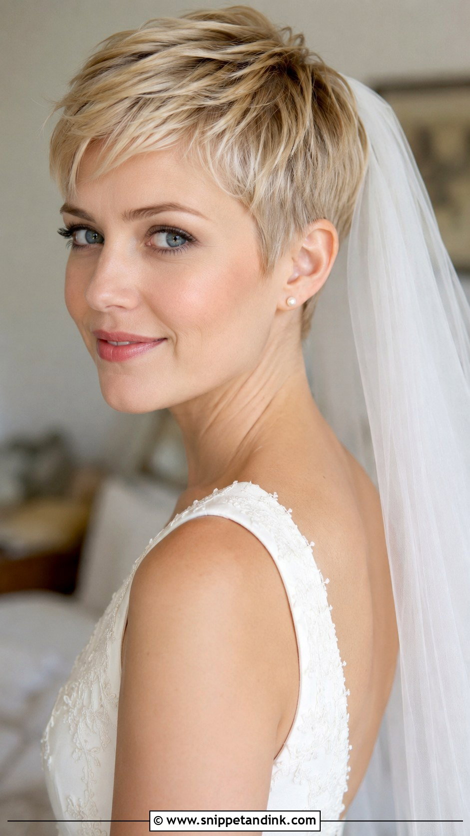 Bridal Pixie With Veil - Snippet and Ink - 20 Bridal Pixie Ideas
