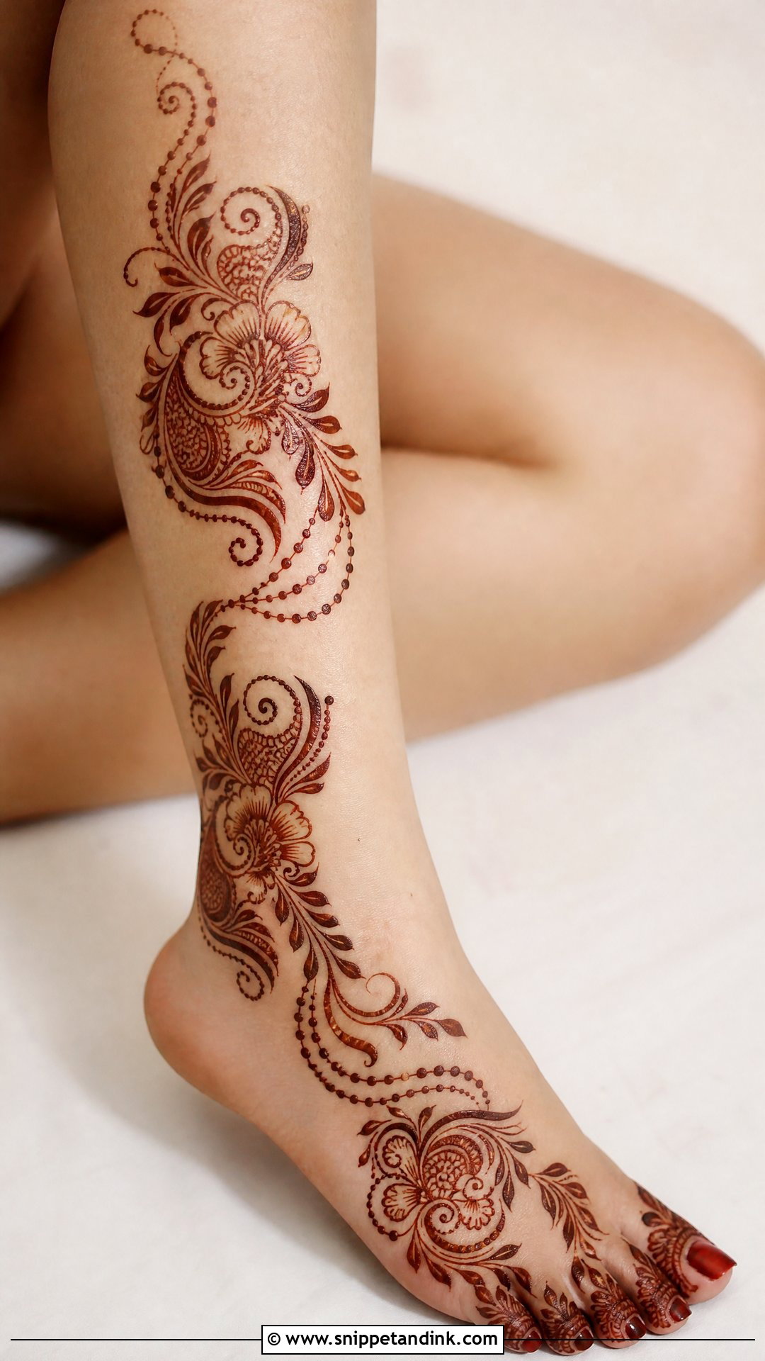 Bridal Side Leg Mehndi Design - Snippet and Ink - 30 Bridal Legs Mehndi Design Ideas