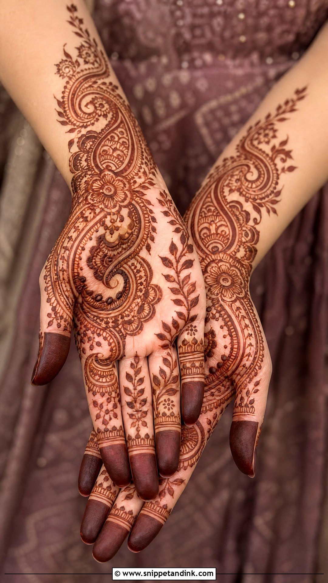 Bride Mother Paisley Mehndi Design - Snippet and Ink - 20 Bride Mother Mehndi Designs