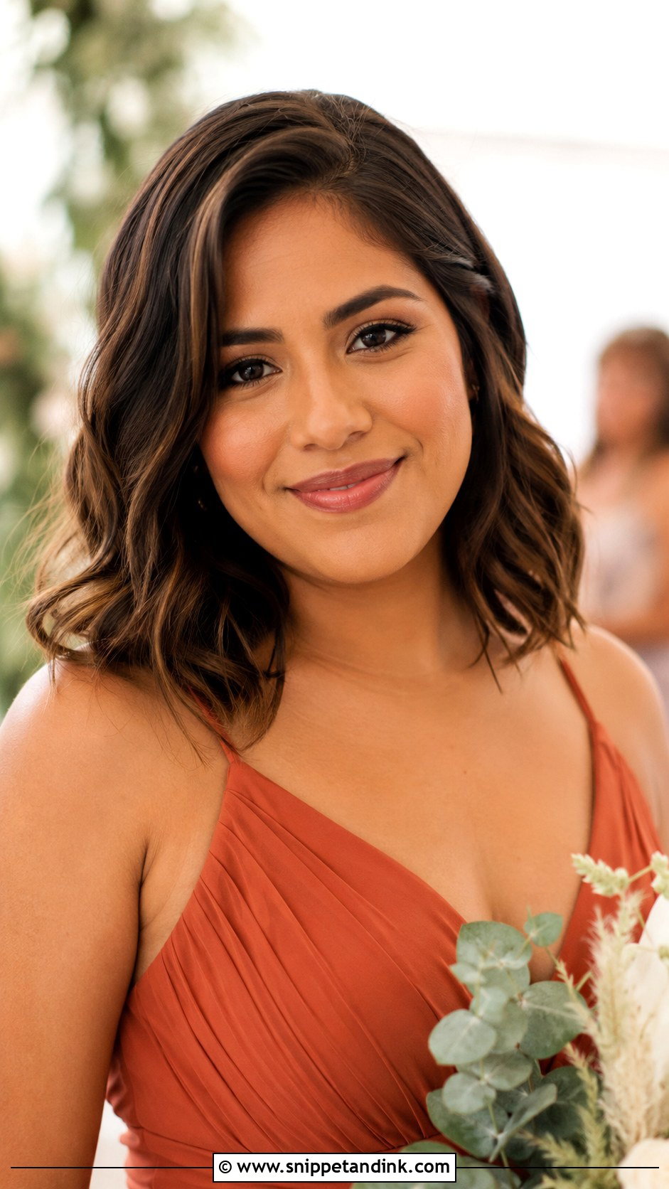 Bridesmaid Lob Hairstyle For Round Face - Snippet and Ink - 20 Bridesmaid Hairstyles Round Face