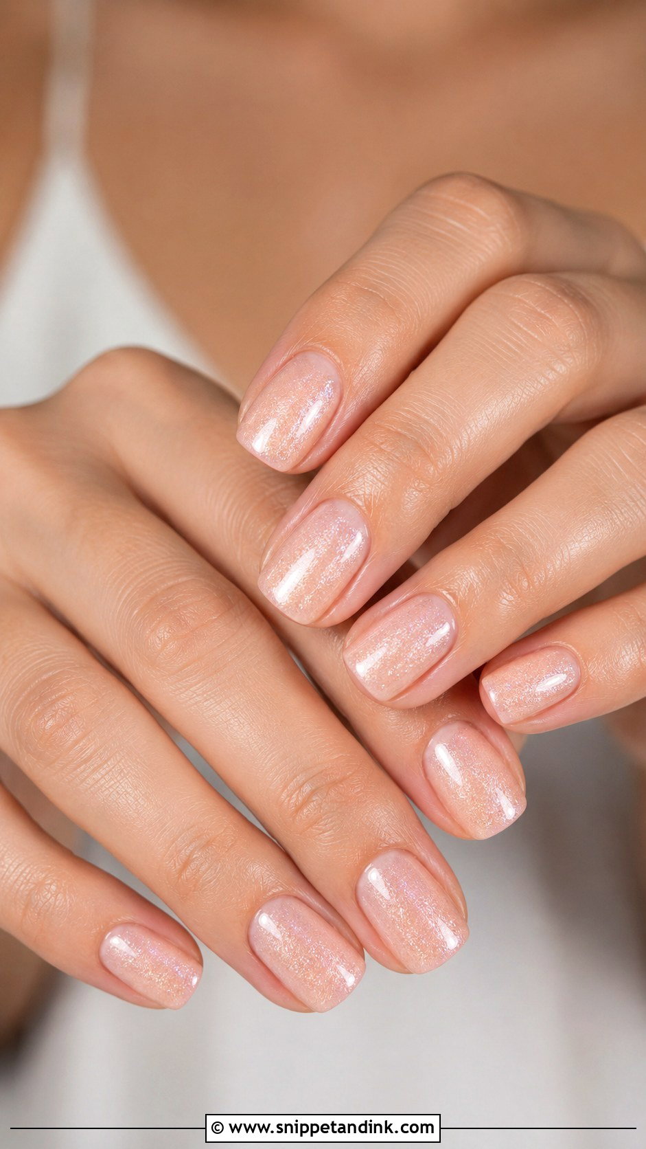 Cat Eye Sparkle Bridal Nails - Snippet and Ink - 20 Sparkle Bridal Wedding Nails for Bride