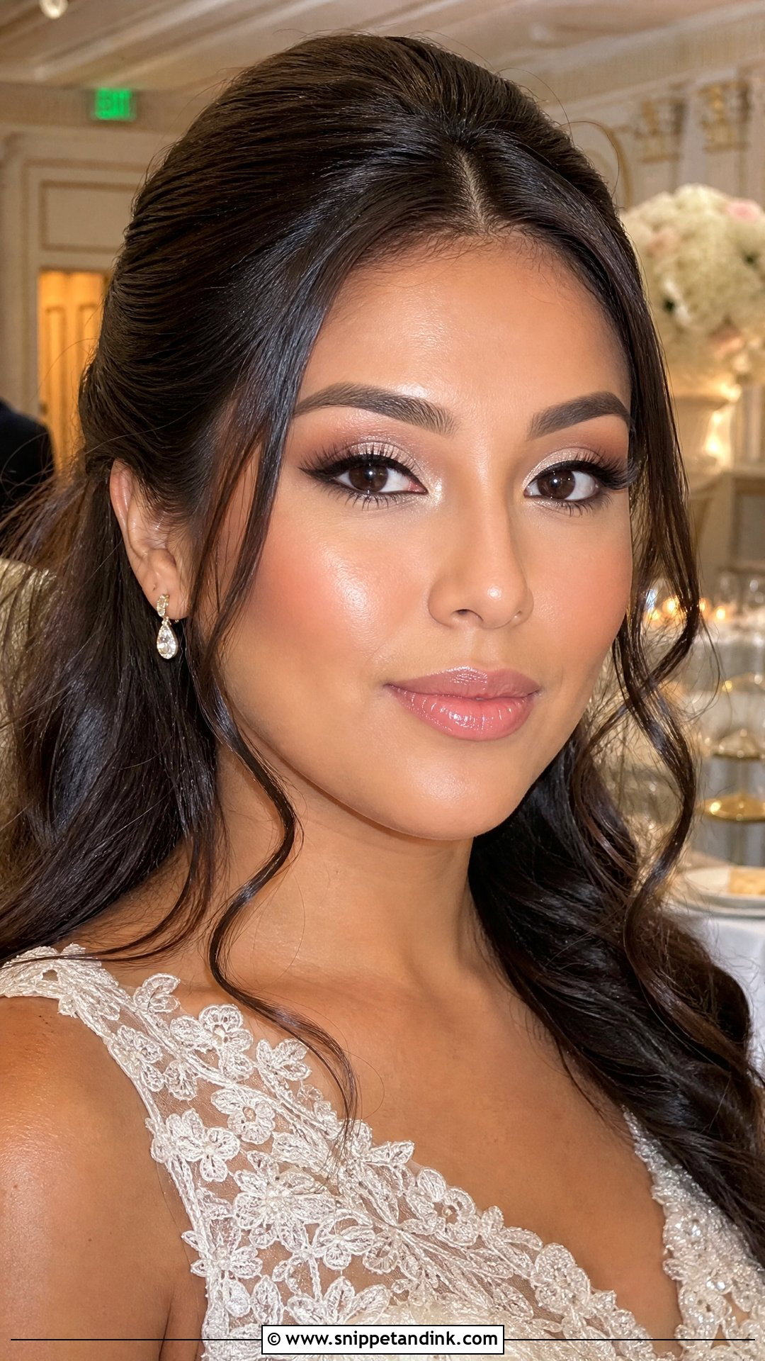 Champagne Bridal Eyeshadow - Snippet and Ink - 25 Bridal Eyeshadow Looks