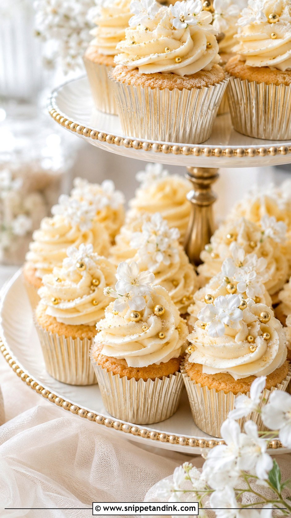 Champagne Buttercream Wedding Cupcakes - Snippet and Ink - 25 Wedding Cupcake Frosting