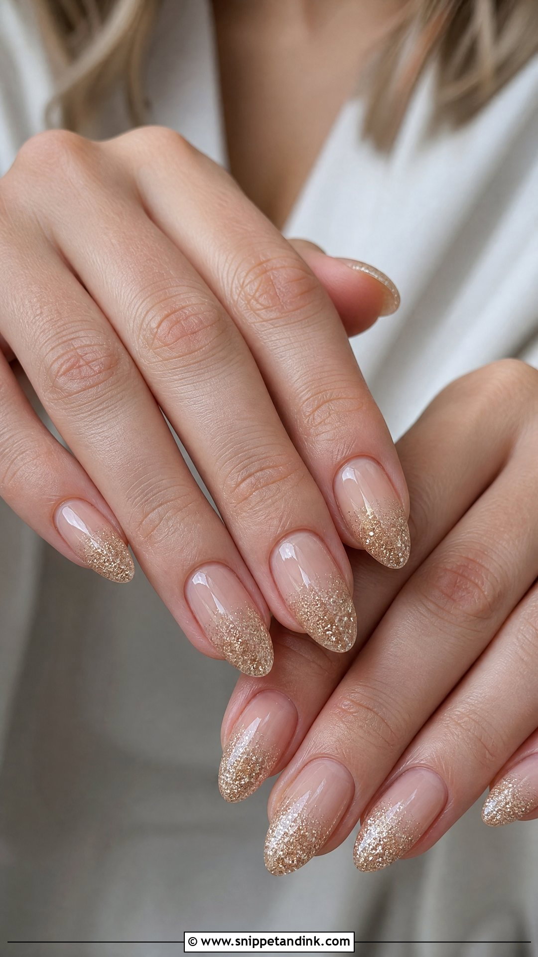 Champagne Glitter Ombre Wedding Guest Nails - Snippet and Ink - 25 Wedding Guest Nail Ideas