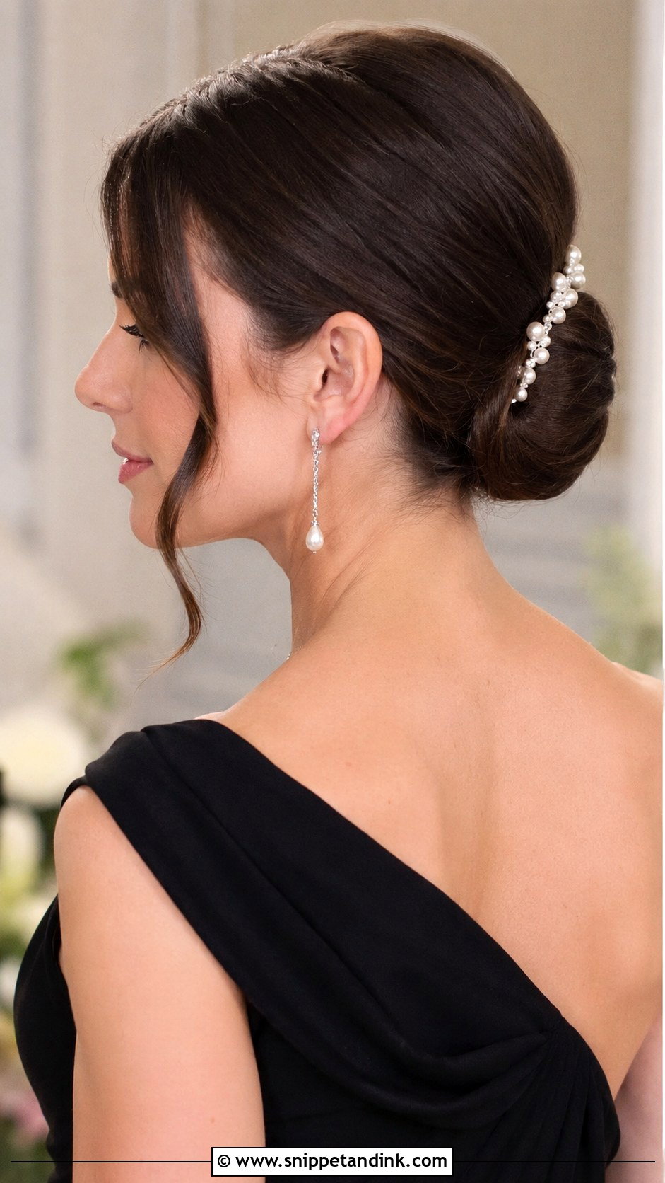 Chic Chignon For Short Hair - Snippet and Ink - 25 Wedding Guest Hairstyles Short Hair