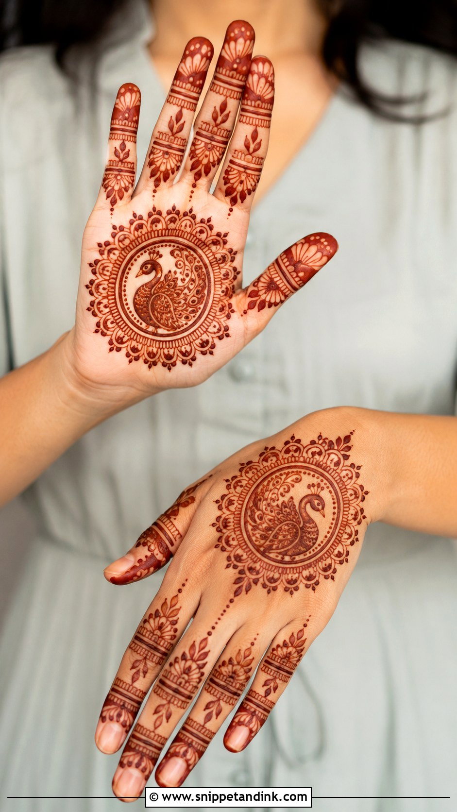 Circle Mehndi Design With Peacock - Snippet and Ink - 35 Circle Mehndi Designs