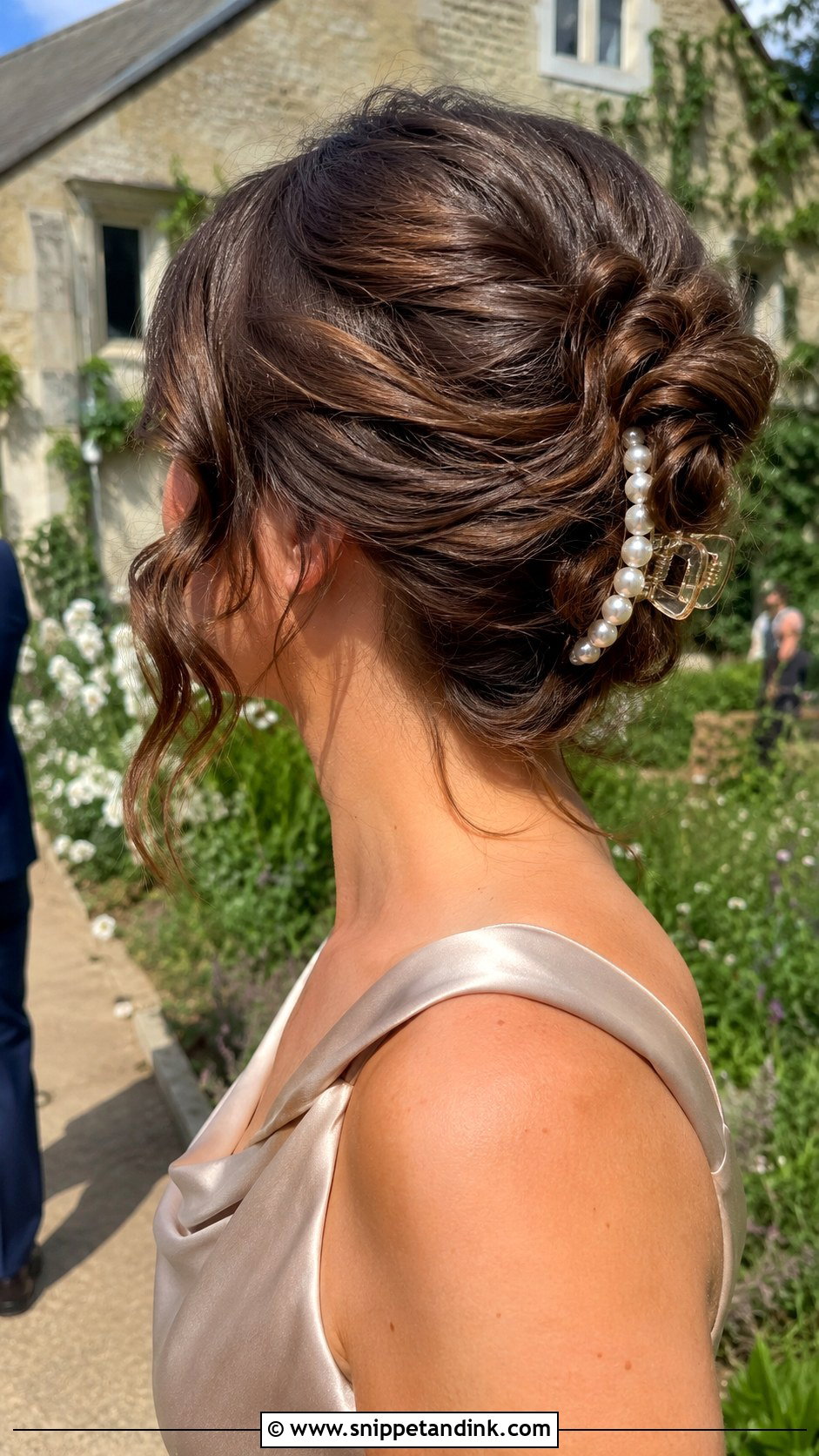Claw Clip Updo Wedding Guest Hair - Snippet and Ink - 20 Hair Ideas for a Wedding Guest