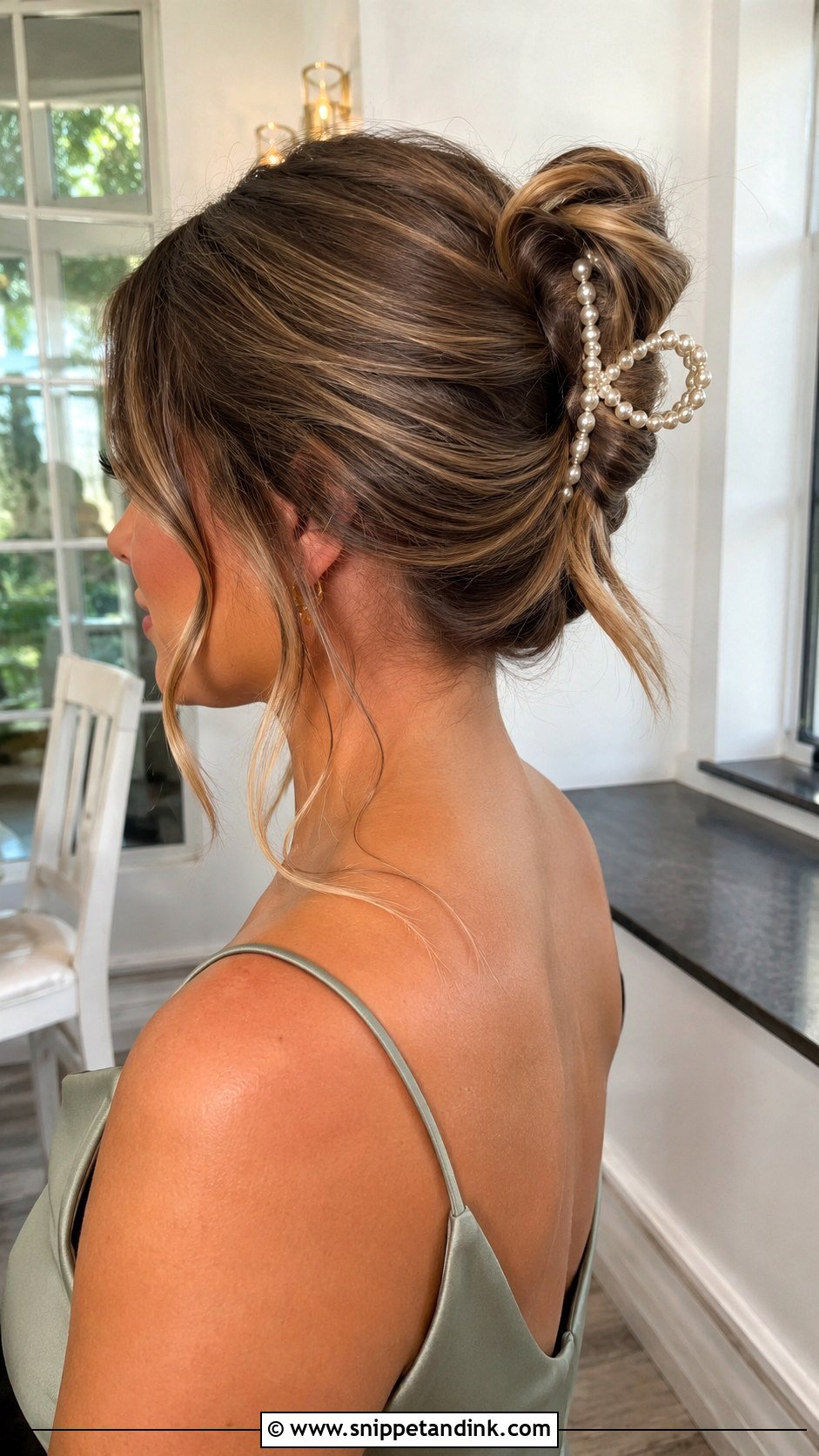 Claw Clip Wedding Guest Hair Long Hair - Snippet and Ink - 20 Easy Wedding Guest Hairstyles Long Hair
