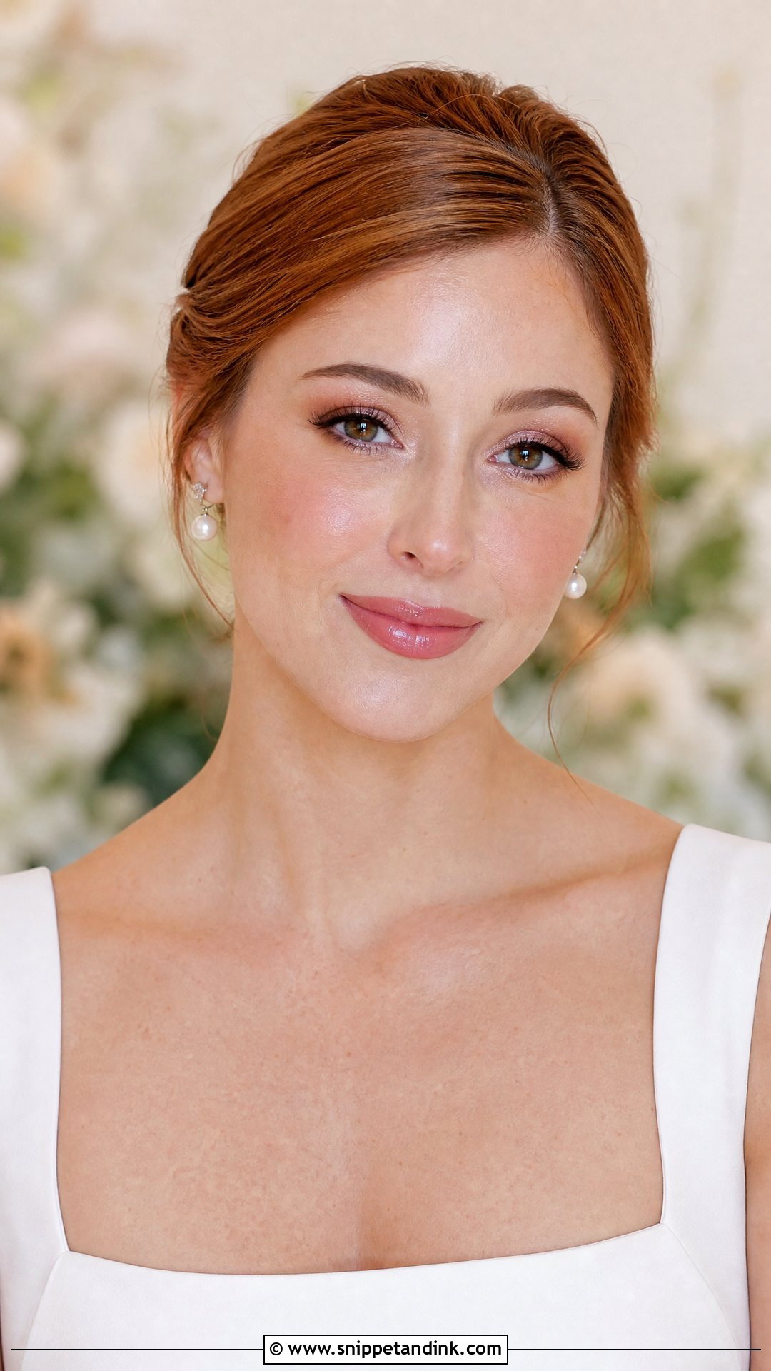 Clean Girl Bridal Makeup With Brown Eyeliner - Snippet and Ink - 20 Clean Girl Bridal Makeup Ideas