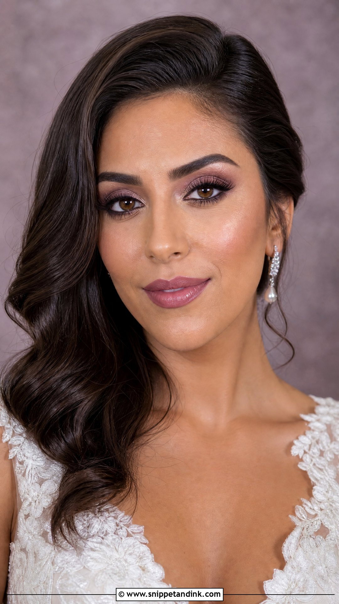 Cool Tone Mauve Wedding Makeup - Snippet and Ink - 20 Cool Tone Wedding Makeup Ideas