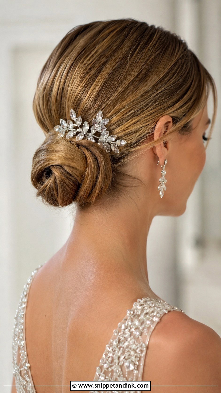 Crystal Hair Comb - Snippet and Ink - 25 Bride Hair Accessories