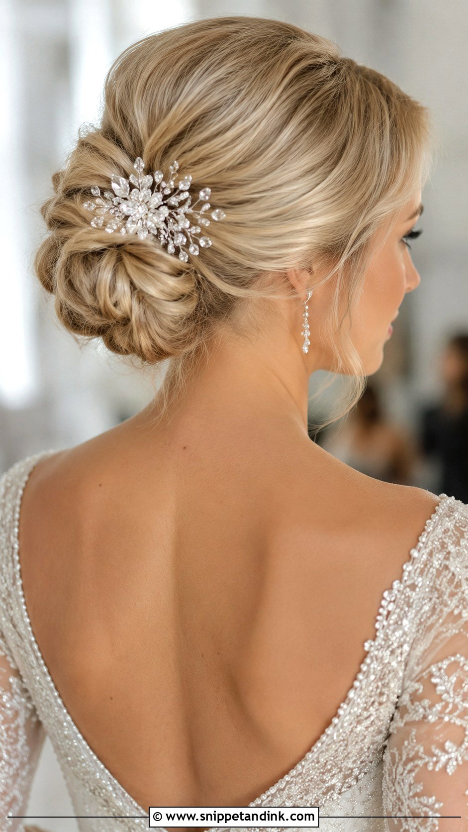 Crystal Hair Comb - Snippet and Ink - 30 Wedding Hair Accessories