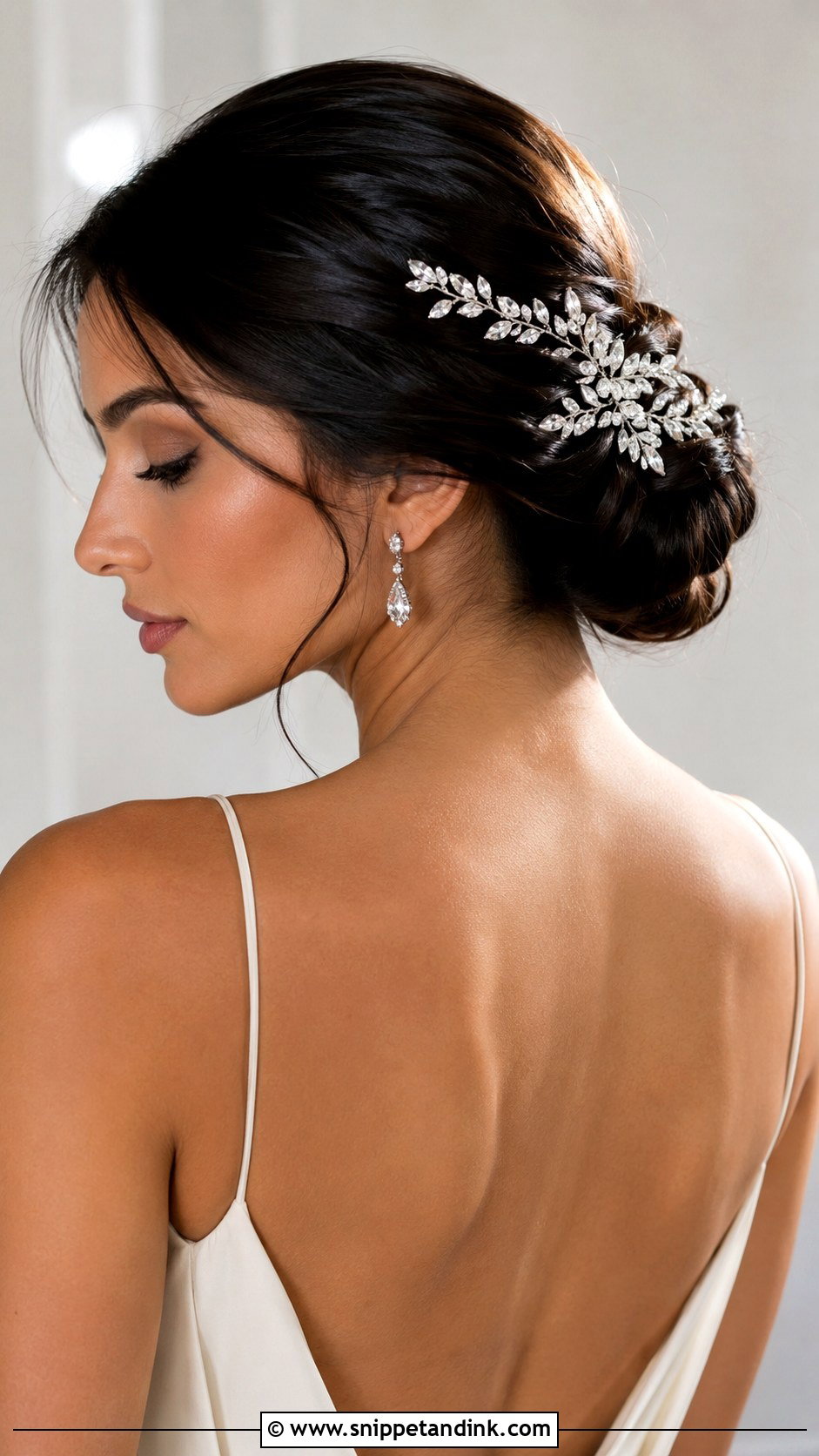 Crystal Wedding Hair Fascinator - Snippet and Ink - 15 Wedding Hair Fascinator Ideas