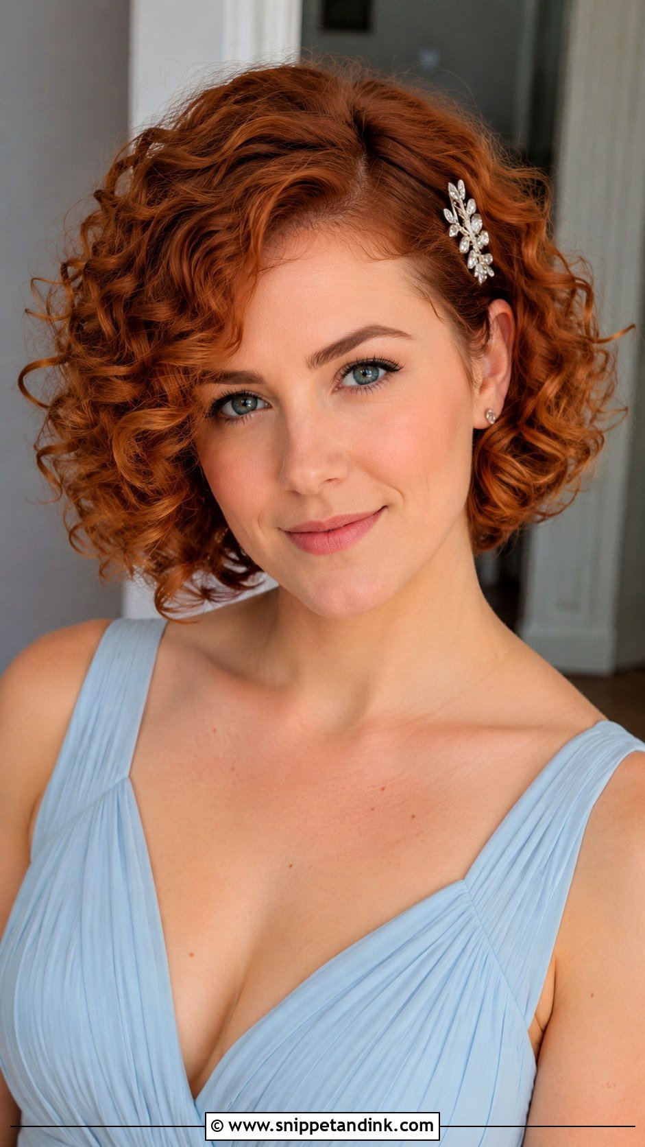 Curly Bridesmaid Bob Hair - Snippet and Ink - 20 Bridesmaid Curly Hair Ideas