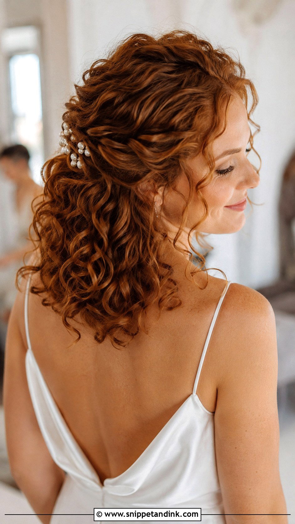 Curly Hair Wedding Hairstyle for Medium Hair - Snippet and Ink - 25 Curly Hair Wedding Hairstyles