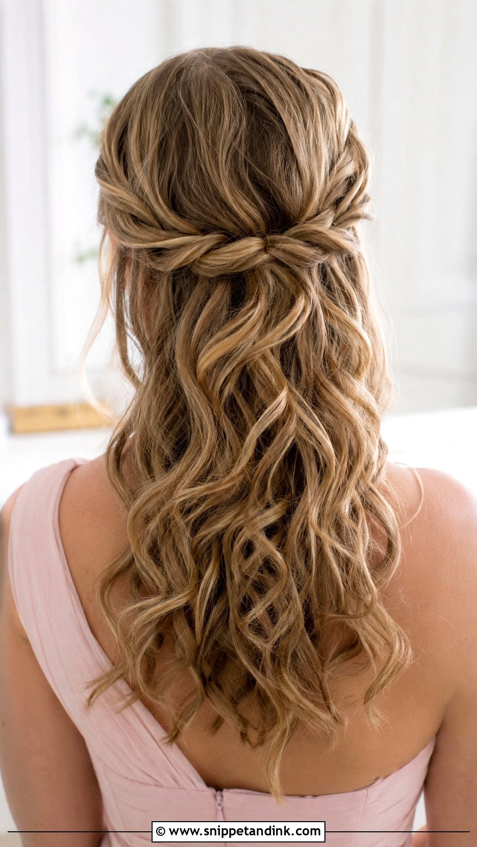 Curly Half Up Bridesmaid Hair - Snippet and Ink - 25 Curly Hair Bridesmaid Styles