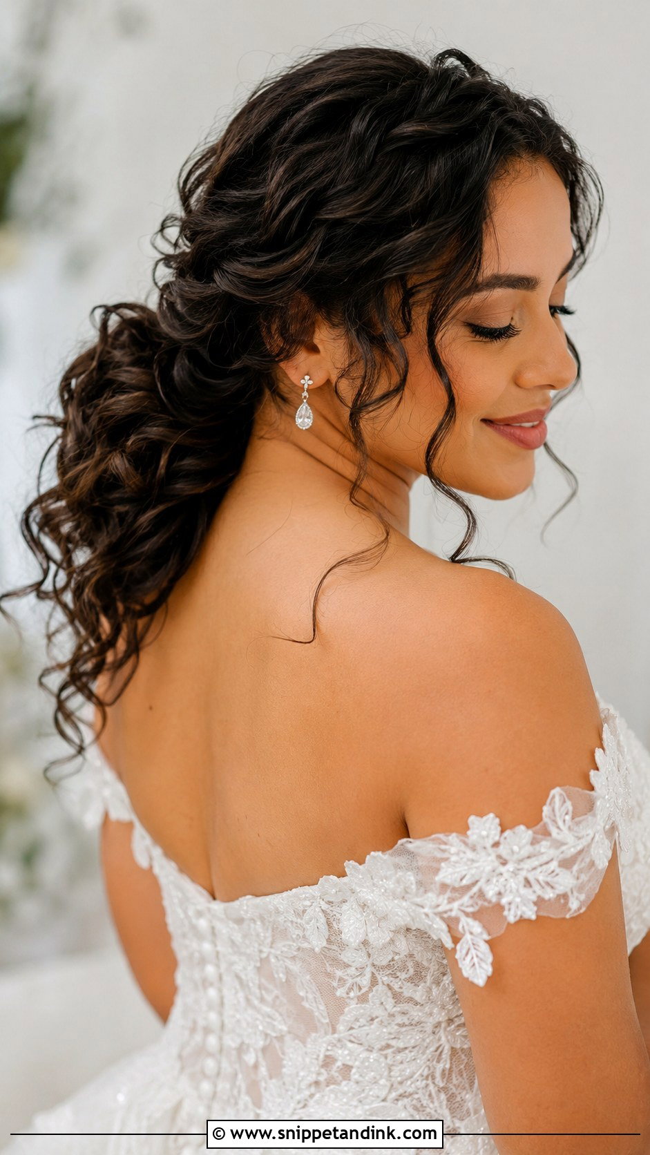 Curly Low Ponytail for Wedding - Snippet and Ink - 20 Hair Ponytail Styles Wedding
