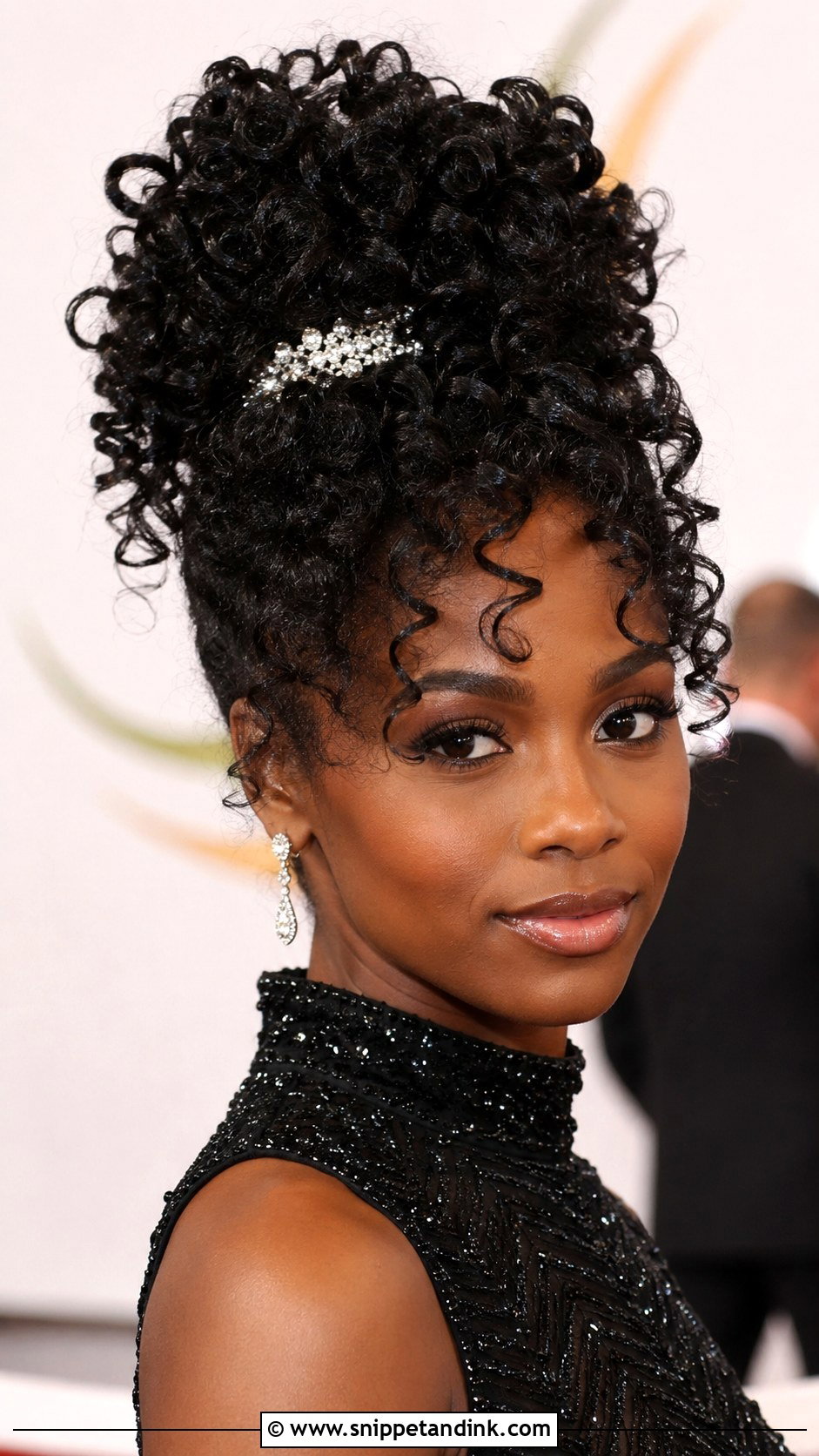 Curly Pineapple Updo for Wedding Guest - Snippet and Ink - 25 Curly Hair Hairstyles for Wedding Guest