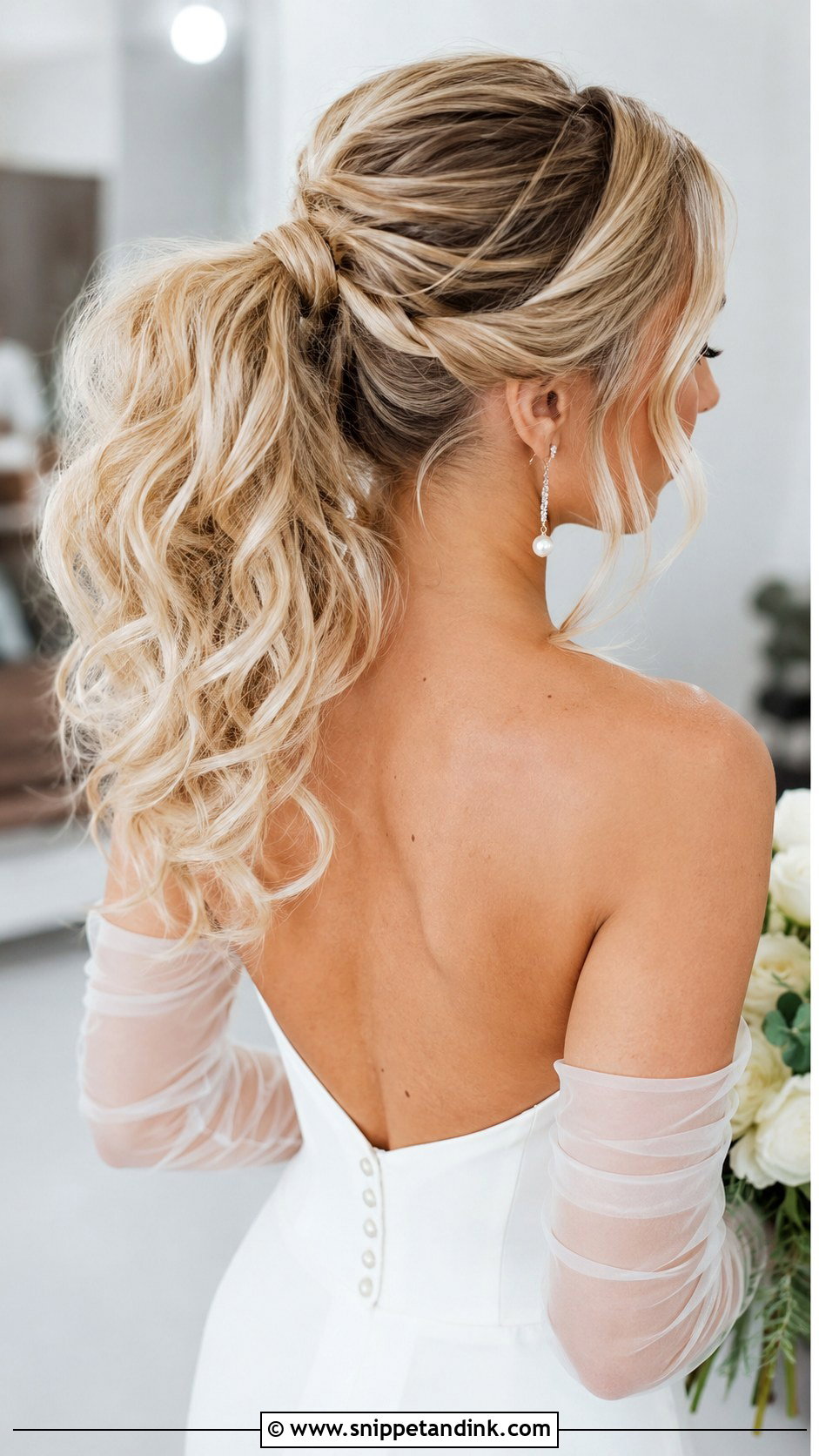 Curly Ponytail Wedding Hairstyle - Snippet and Ink - 30 Curls Hairstyles for Wedding