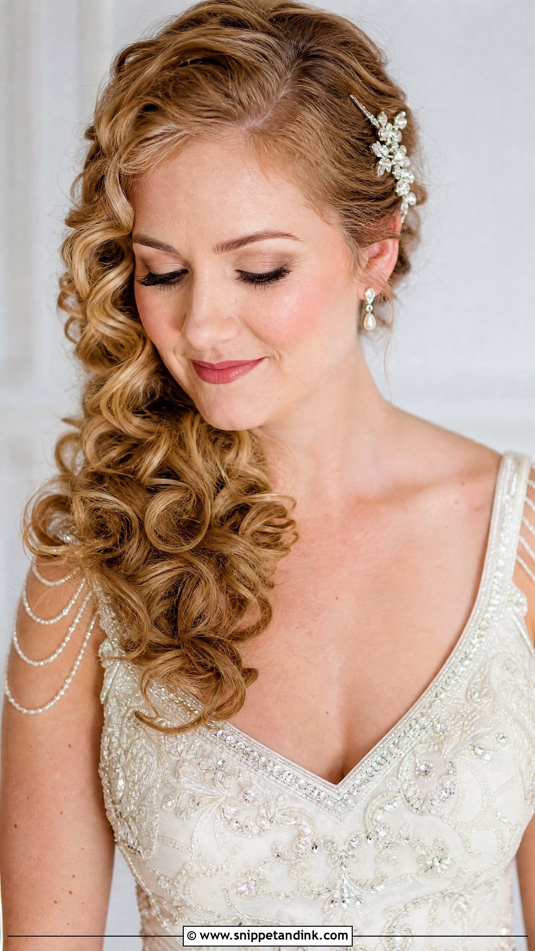 Curly Side Swept Wedding Hairstyle - Snippet and Ink - 20 Natural Curls Wedding Curly Hairstyles