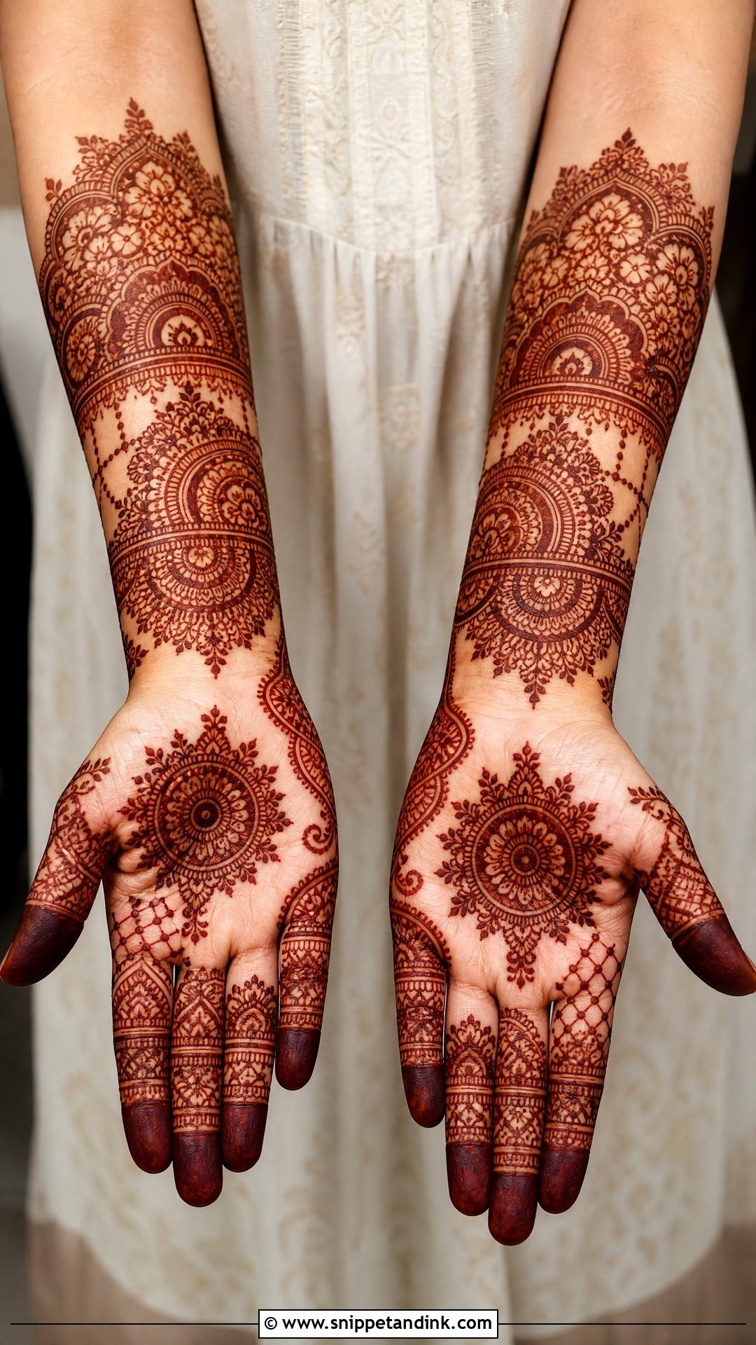 Cut Work Diwali Mehndi Design - Snippet and Ink - 30 Cut Work Mehndi Design Ideas