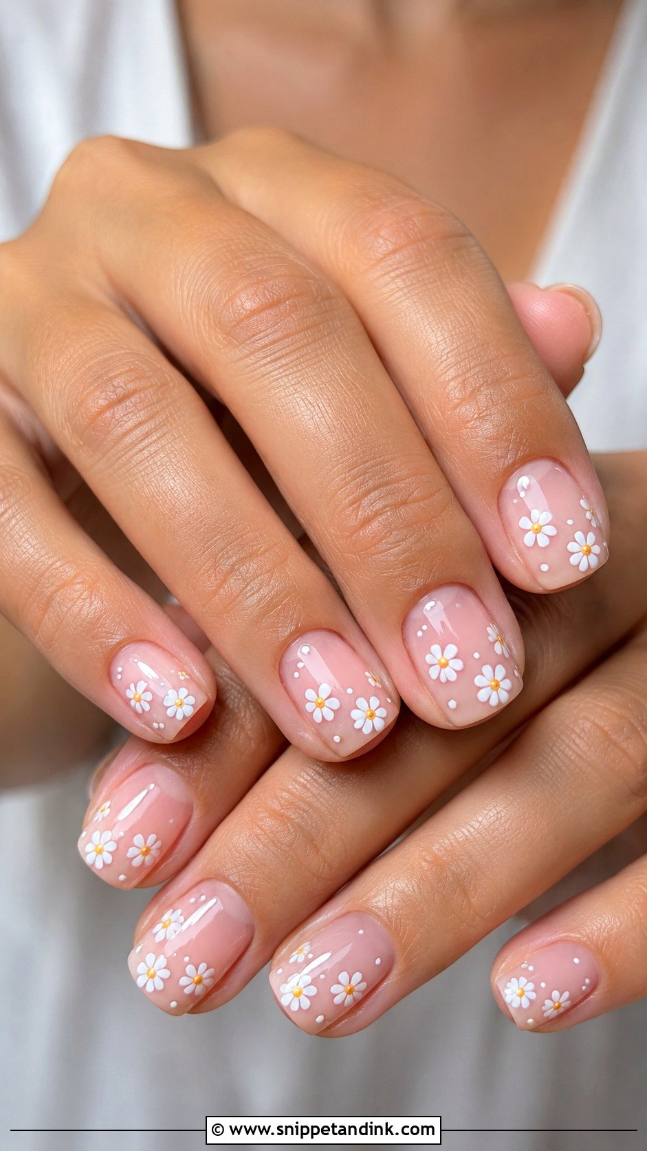 Daisy Wedding Nails - Snippet and Ink - 20 Wedding Nails with Flowers