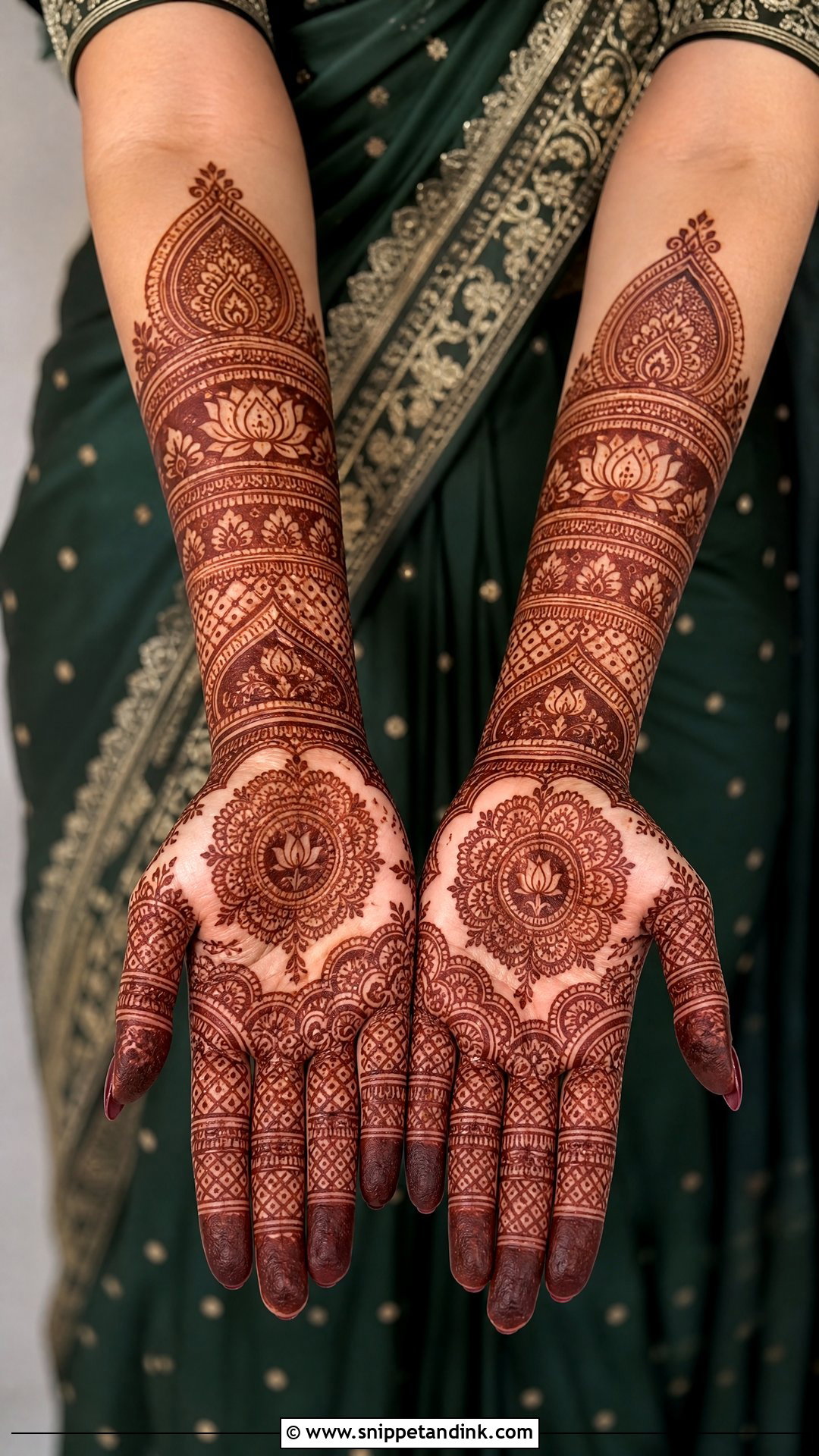Dark Green Mehendi Saree For Bride - Snippet and Ink - 25 Green Mehendi Outfits for Bride