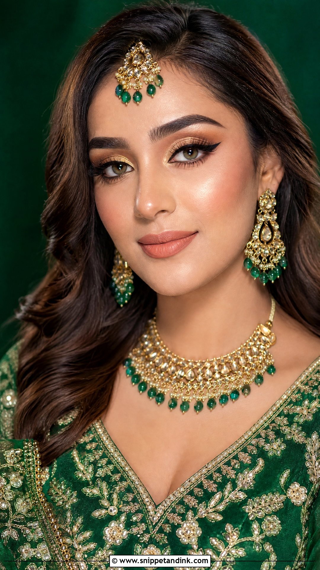 Desi Wedding Green Outfit Makeup - Snippet and Ink - 25 Desi Wedding Makeup Ideas