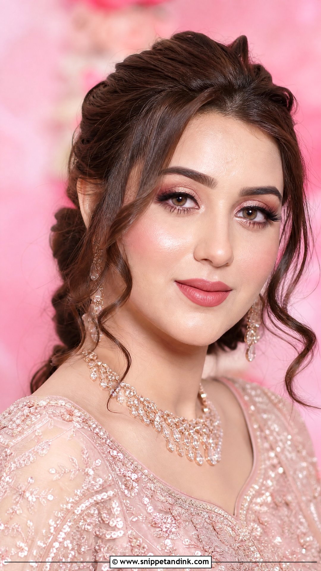 Desi Wedding Rose Gold Makeup - Snippet and Ink - 25 Desi Wedding Makeup Ideas