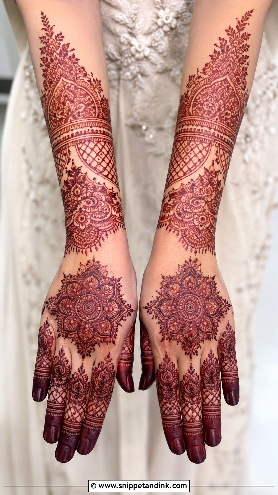 Dubai Back Hand Bridal Mehndi Design - Snippet and Ink - 35 Dubai Mehndi Designs