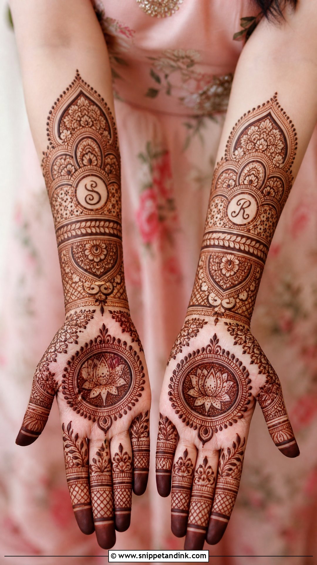 Easy Bridal Mehndi Design - Snippet and Ink - 35 Easy Mehndi Designs
