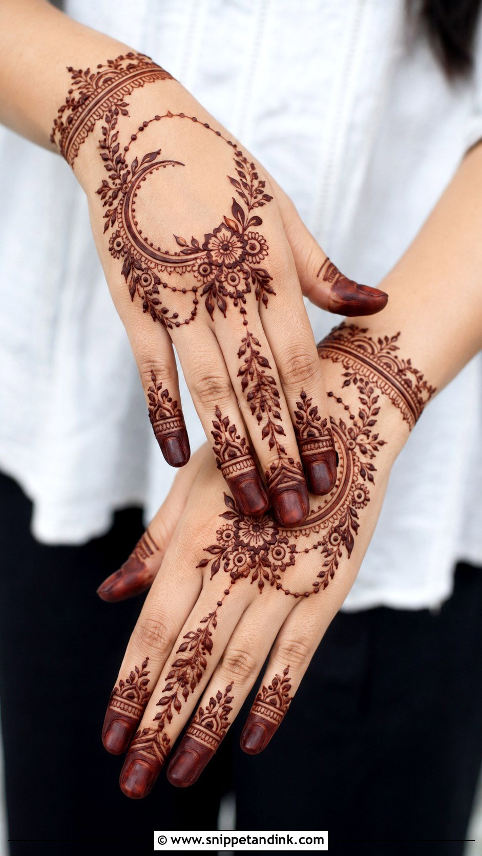 Easy Eid Mehndi Design - Snippet and Ink - 35 Mehndi Designs for Beginners