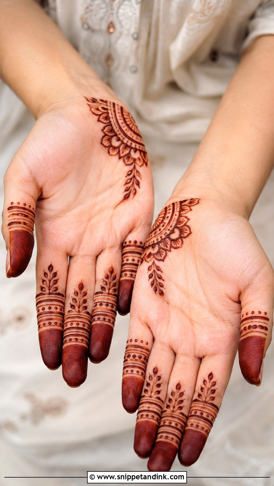 Easy Fingers Mehndi Design - Snippet and Ink - 35 Fingers Mehndi Design Ideas