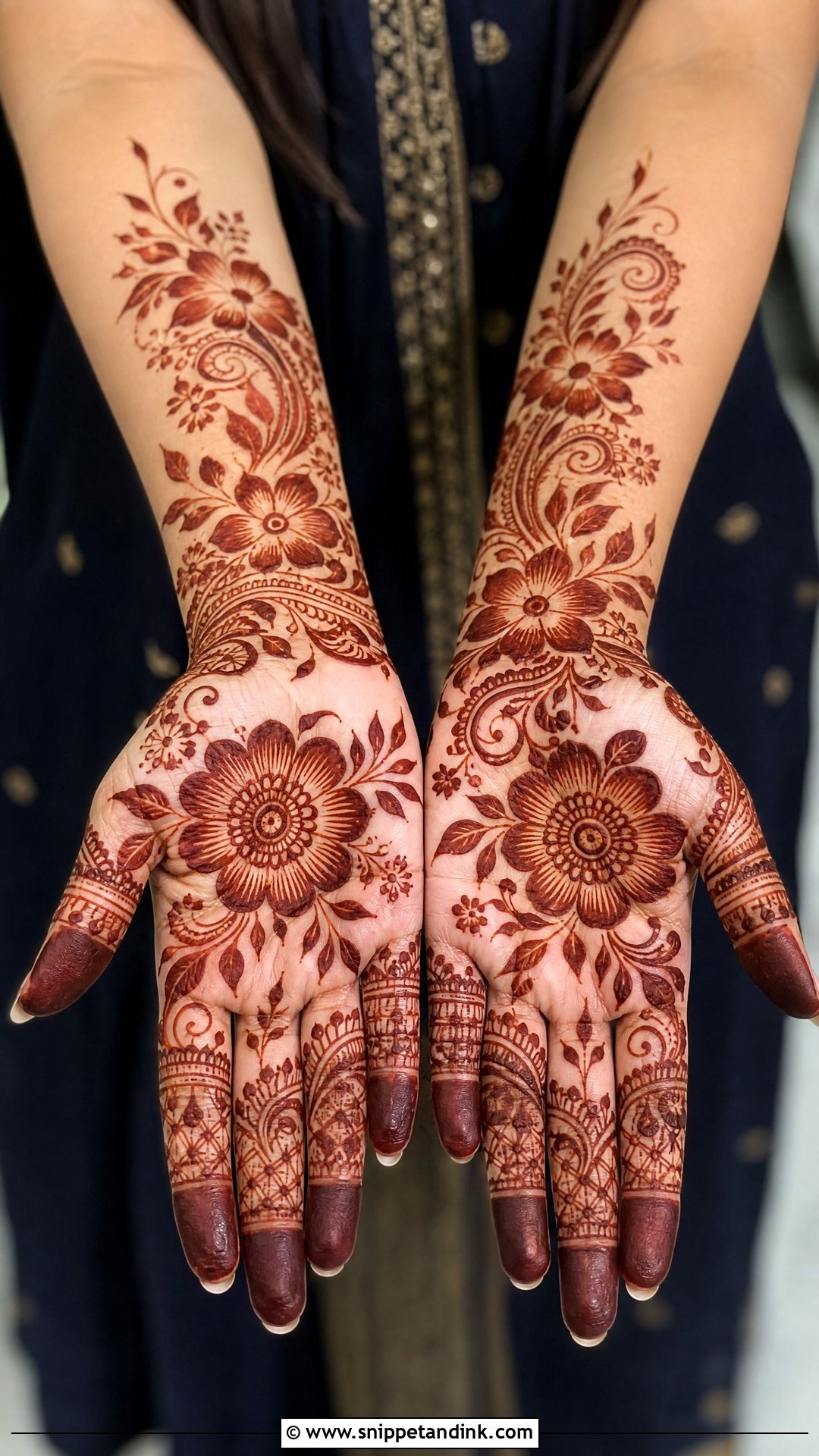Easy Flower Mehndi Design - Snippet and Ink - 35 Easy Mehndi Designs