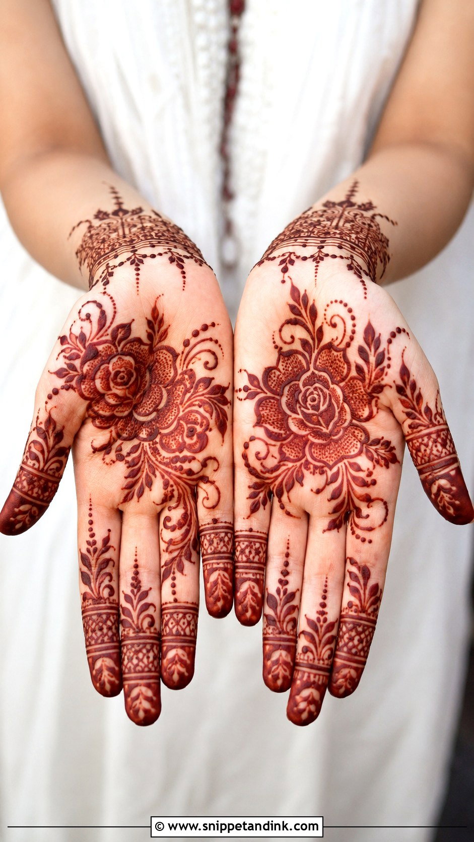 Easy Front Hand Mehndi Design - Snippet and Ink - 35 Simple Unique Front Hand Mehndi Designs