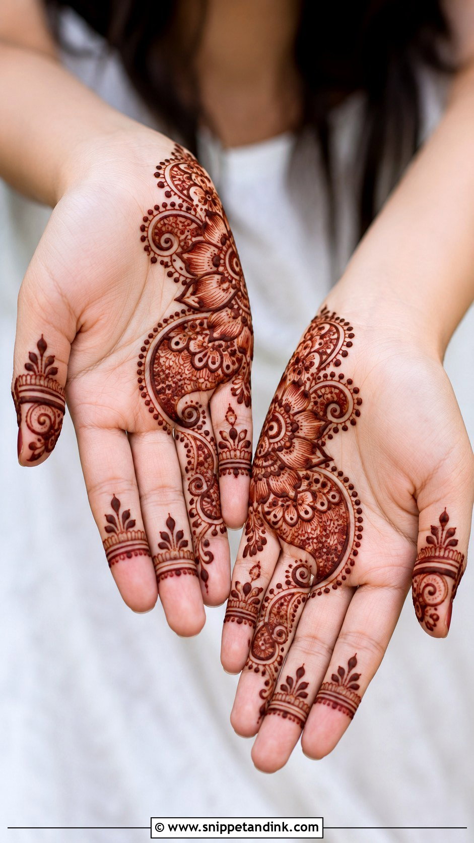 Easy Half Hand Mehndi Design - Snippet and Ink - 35 Easy Mehndi Design Ideas