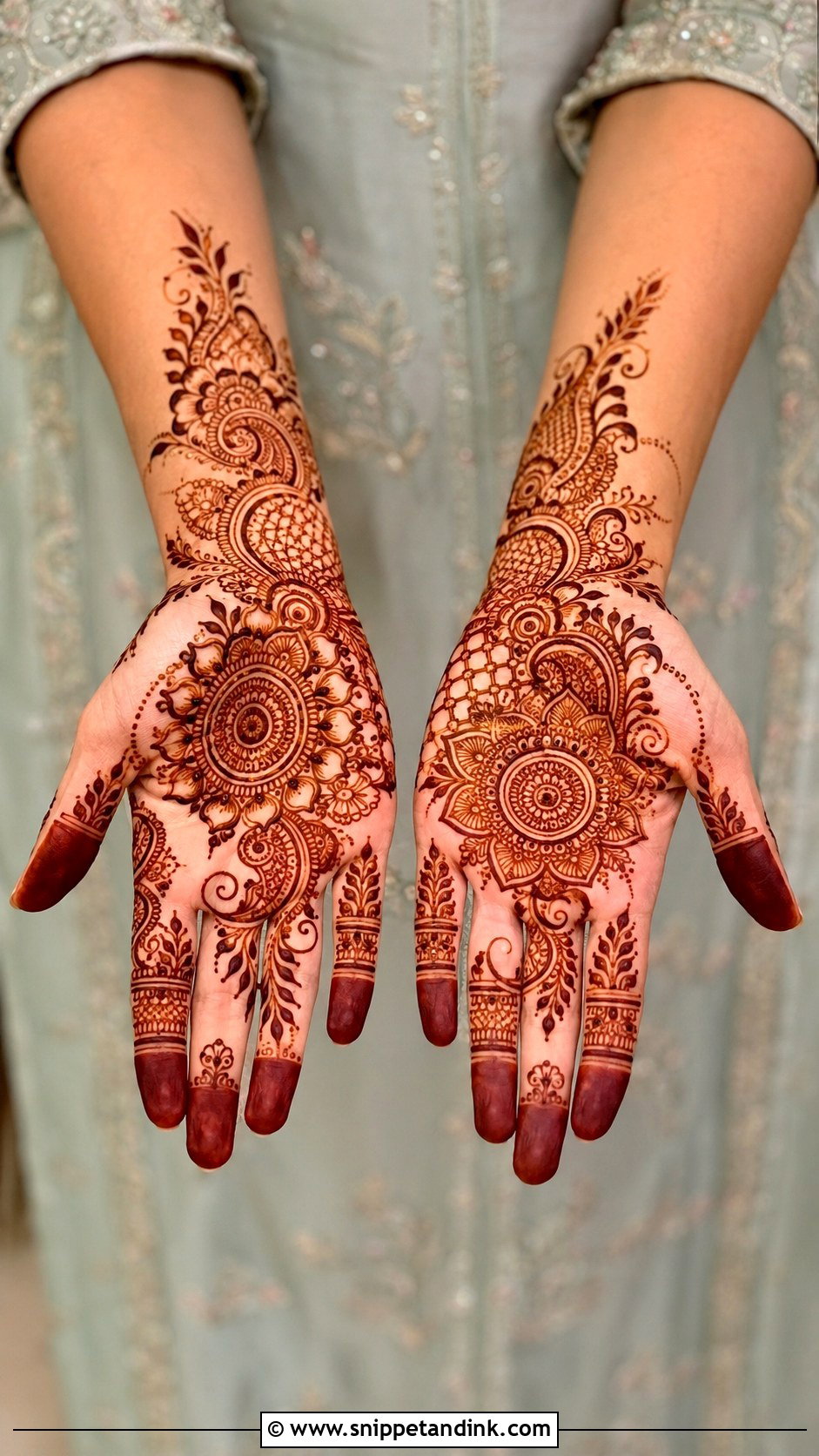 Easy Indo Arabic Mehndi Design - Snippet and Ink - 35 Simple Easy Mehndi Designs