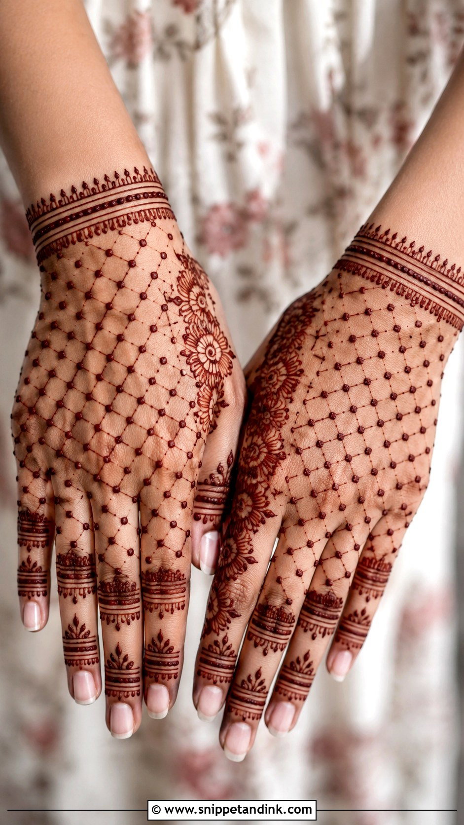 Easy Jaali Back Hand Mehndi Design - Snippet and Ink - 30 Simple Easy Back Hand Mehndi Design Ideas