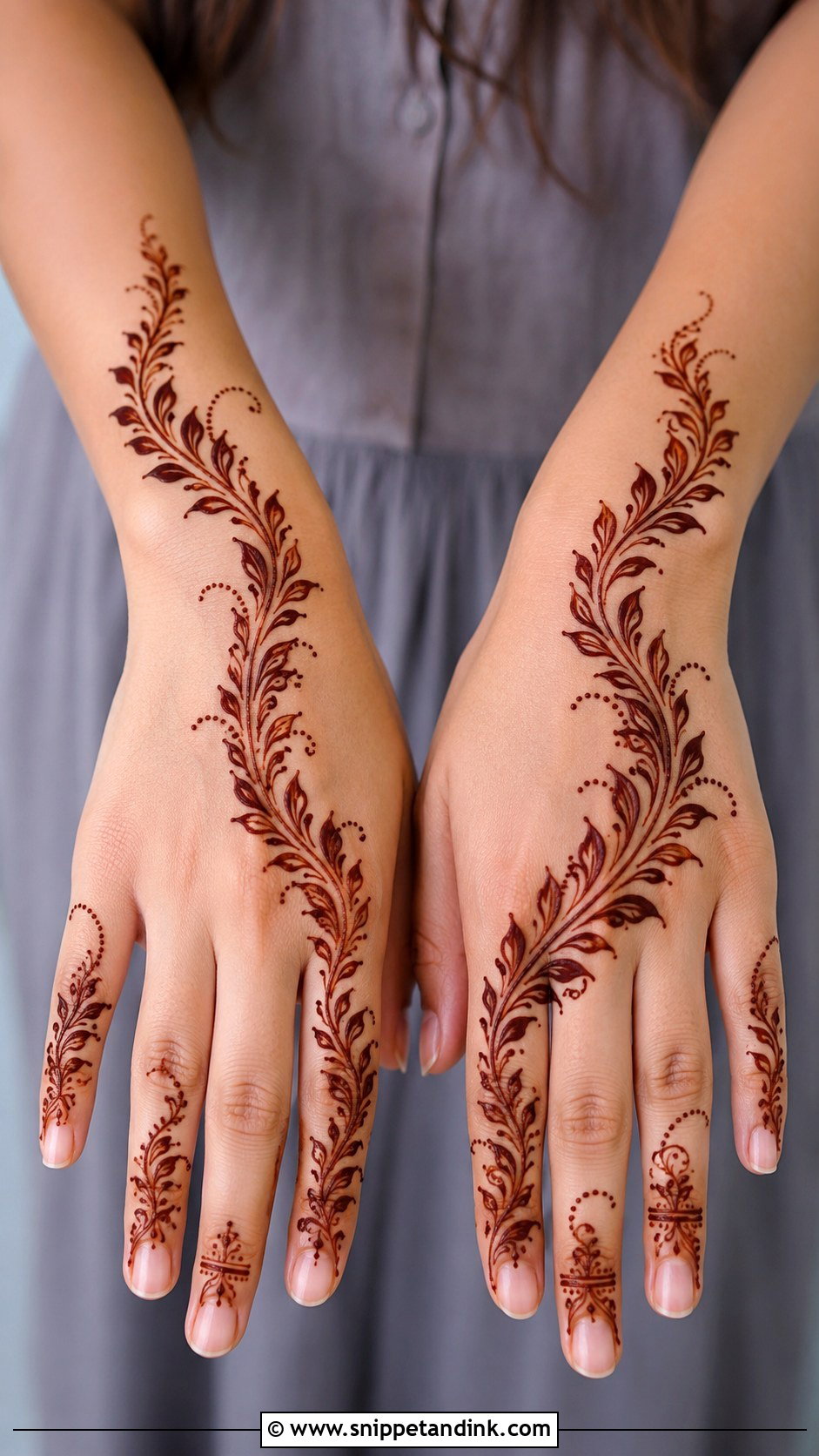 Easy Leaf Trail Mehndi Design - Snippet and Ink - 35 Mehndi Designs for Beginners