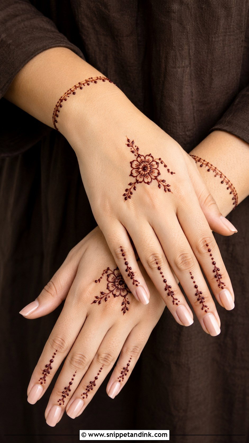 Easy Minimal Mehndi Design - Snippet and Ink - 35 Mehndi Designs for Beginners