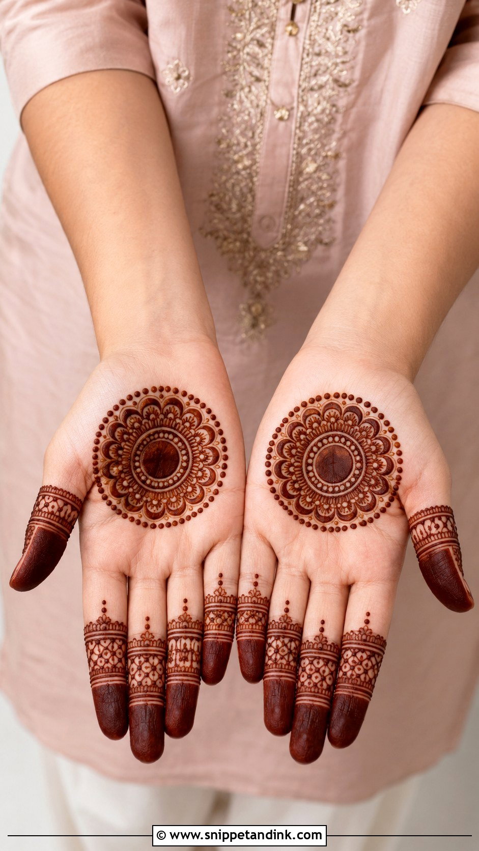 Easy Round Tikki Mehndi Design - Snippet and Ink - 35 Easy Mehndi Designs for Beginners