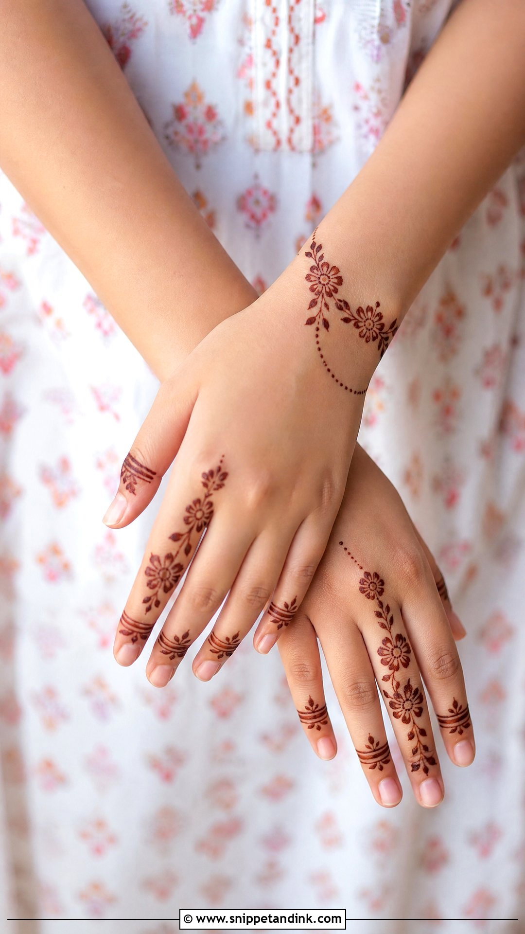 Easy School Function Mehndi Design - Snippet and Ink - 35 Easy Mehndi Designs
