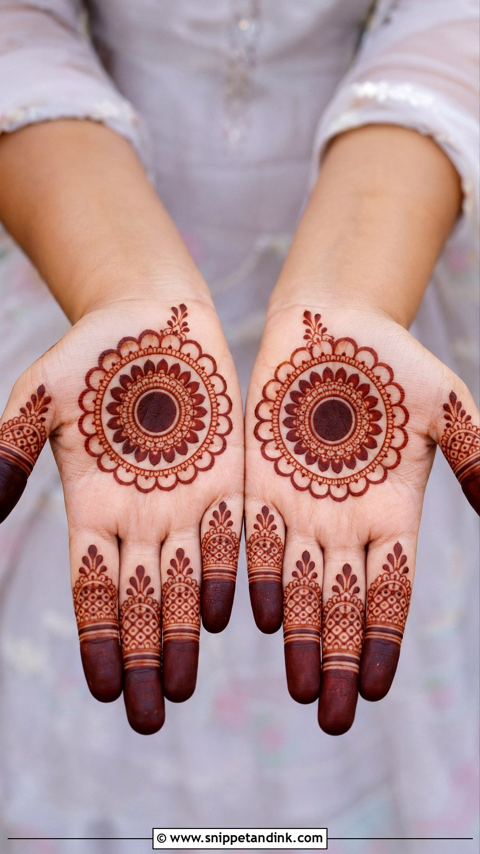 Easy Tikki Mehndi Design - Snippet and Ink - 35 Easy Mehndi Design Ideas