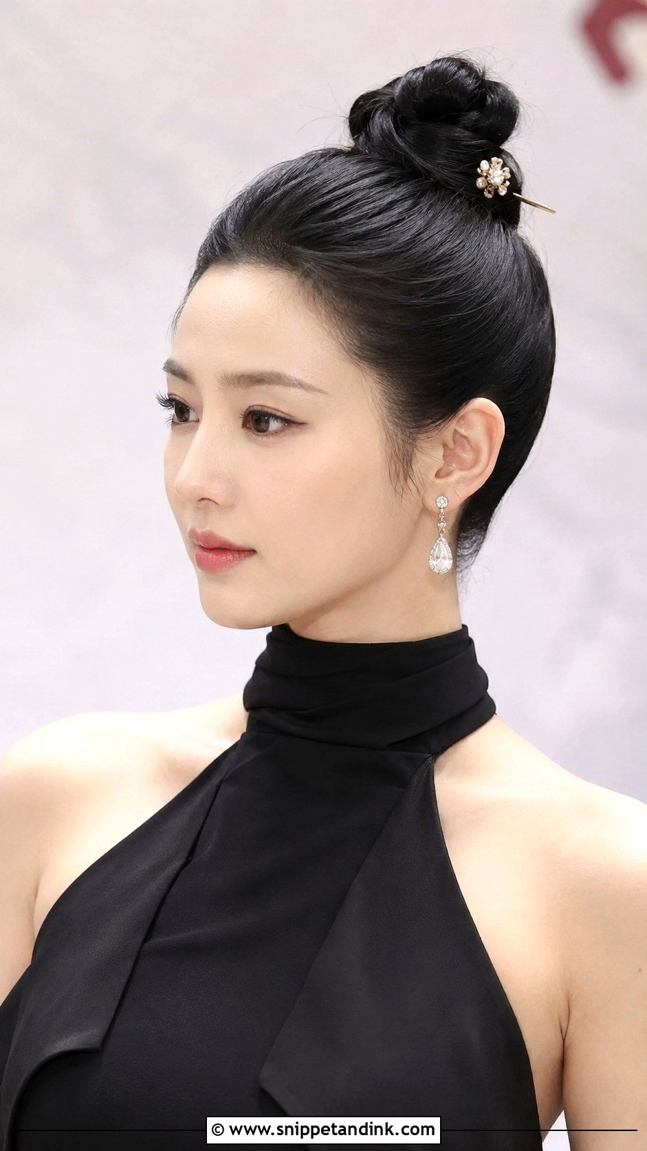 Elegant Top Knot - Snippet and Ink - 25 Elegant Bridal Hair Updo Ideas