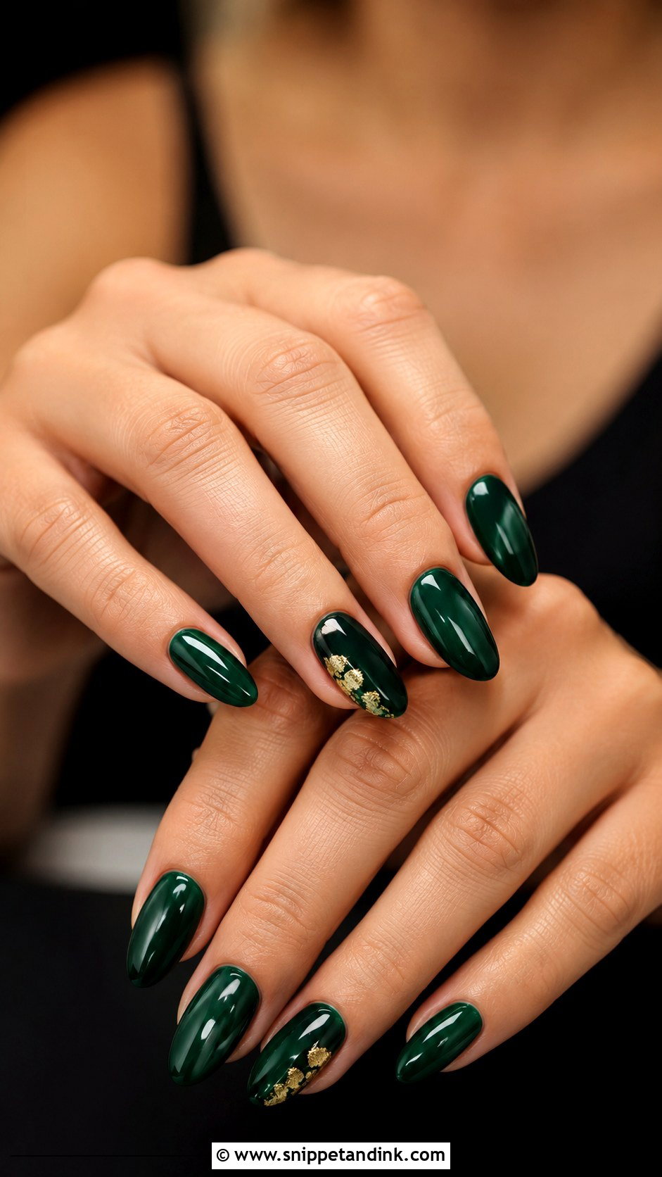 Emerald Green Almond Bridal Nails - Snippet and Ink - 20 Green Bridal Nails