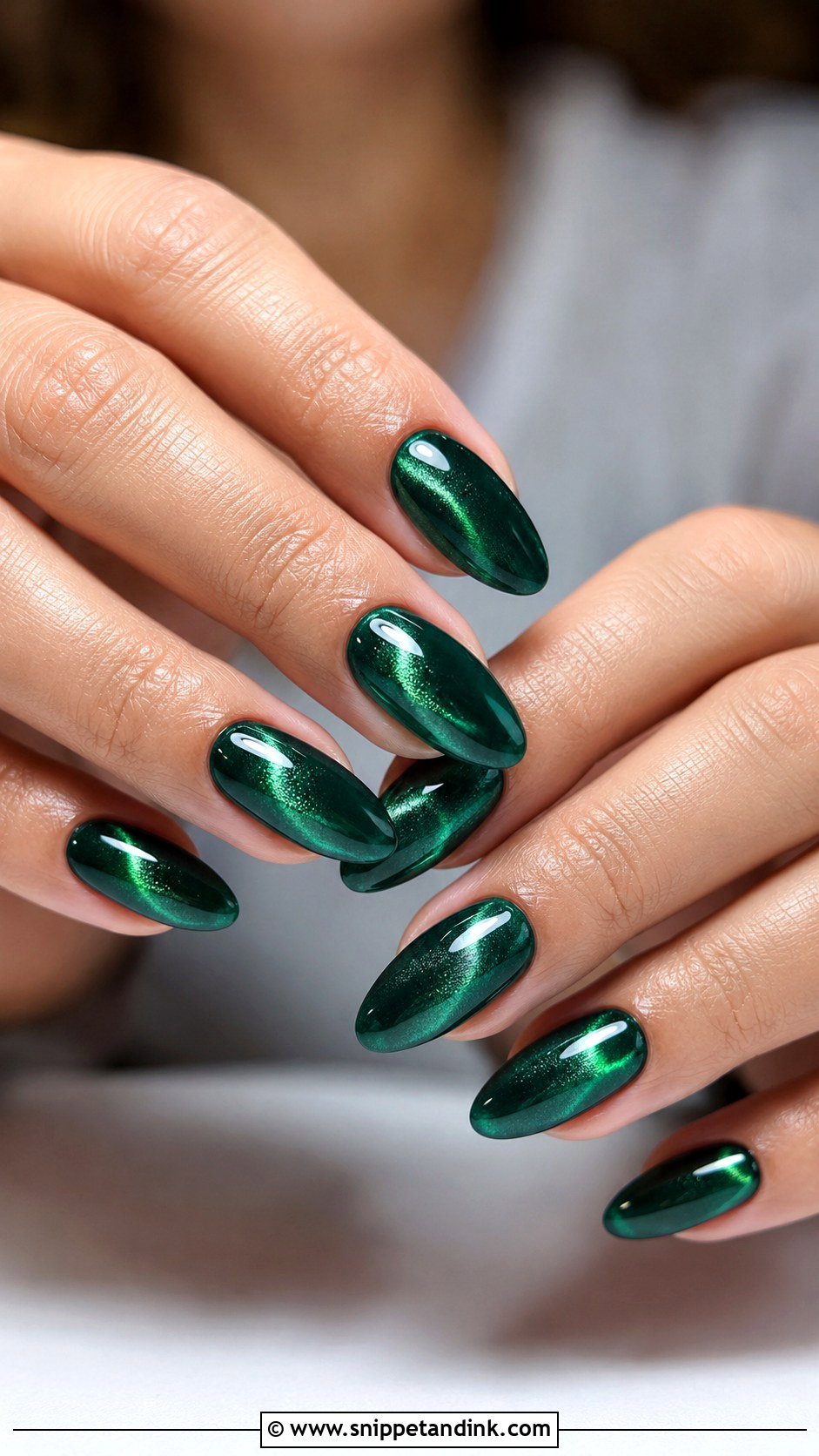 Emerald Green Cat Eye Wedding Nails - Snippet and Ink - 20 Emerald Green Wedding Nails