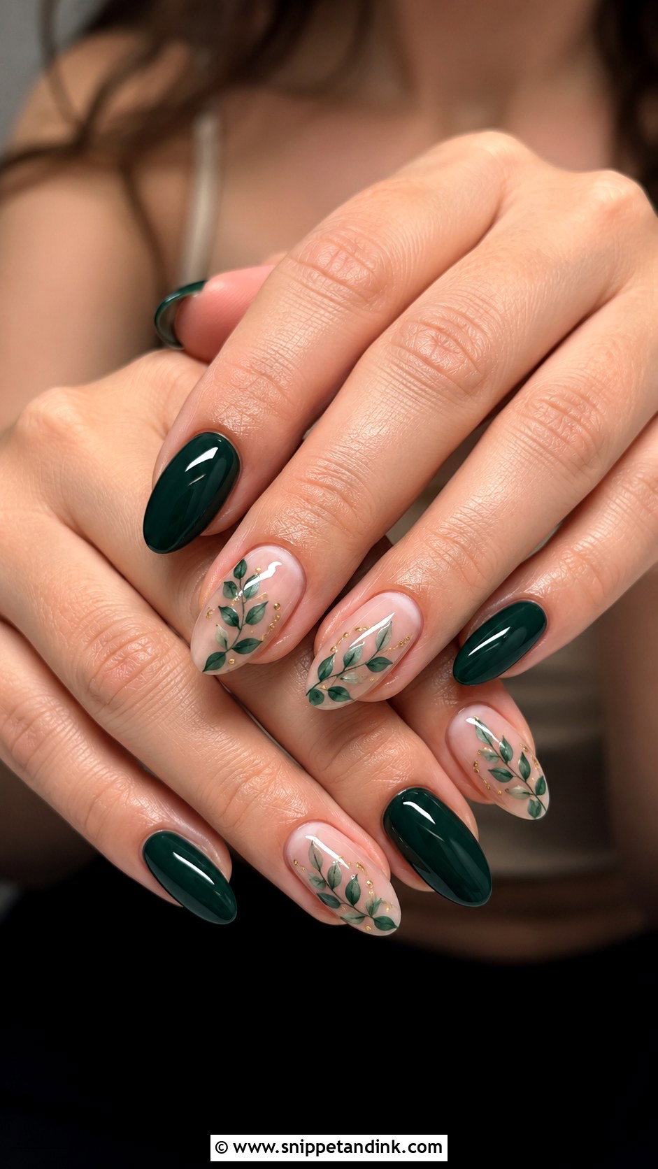 Emerald Green Leaf Wedding Nails - Snippet and Ink - 20 Emerald Green Wedding Nails