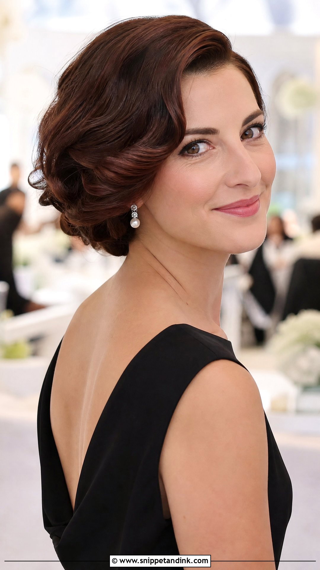 Faux Bob Wedding Guest Hair - Snippet and Ink - 15 Easy Medium Length Wedding Guest Hairstyles